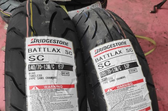Ban motor Bridgestone Battlax khusus untuk roda belakang (rear) dan roda depan (front)