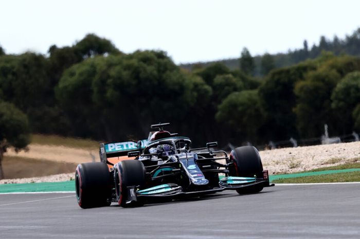 Lewis Hamilton tercepat di FP2 F1 Portugal 2021
