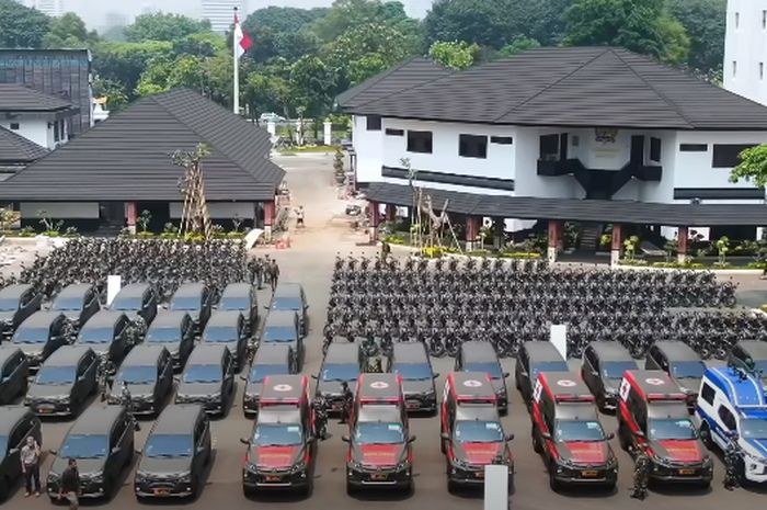 Penyerahan langsung 547 kendaraan dinas untuk Satuan TNI Angkatan Darat