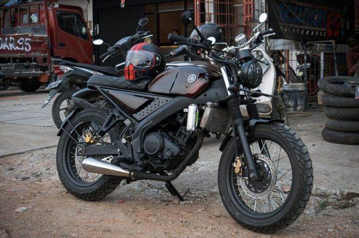 Yamaha X-Ixion old custom Daily Tracker garapan bengkel D Garage Custom, Bekasi. 