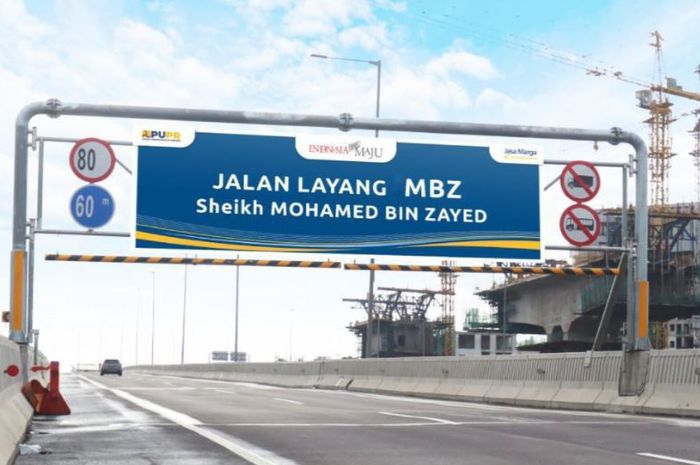 Tol Layang Syeikh Mohamed Bin Zayed (MBZ) atau Jakarta-Cikampek II (Elevated) masih ditutup.