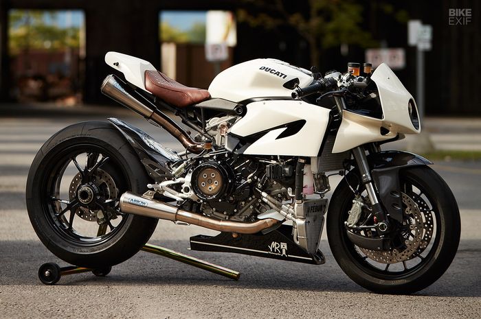 Ducati 899 Panigale cafe racer 