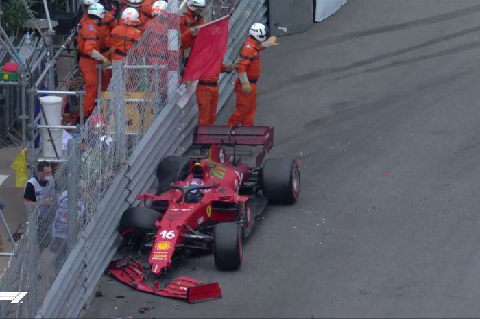 Gara-gara crash, Charles Leclerc mengamankan pole position F1 Monako 2021