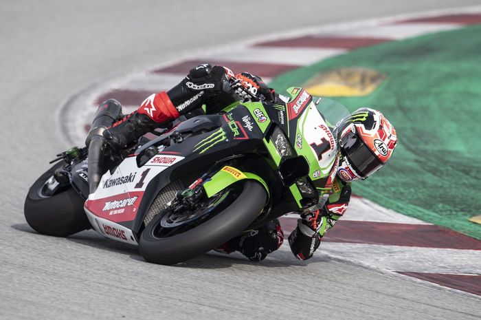 Jonathan Rea merebut pole position dari Scott Redding di sesi Superpole WSBK Aragon 2021, tiga pabrikan di tiga tempat teratas!