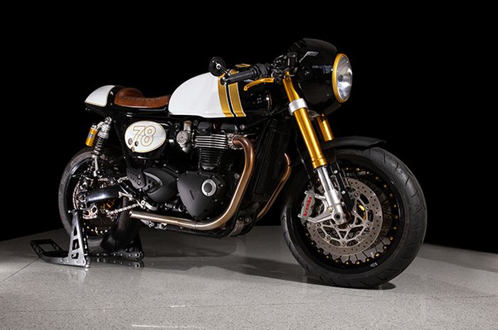 Triumph Thruxton 1200 R cafe racer 