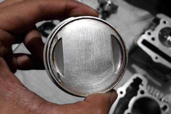 Piston Yamaha Jupiter MX aftermarket untuk bore up 145 cc Honda Genio atau BeAT generasi terbaru