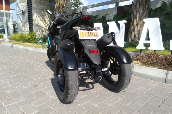 Yamaha Aerox 155 jadi beroda 3 garapan RWIN Development Solo