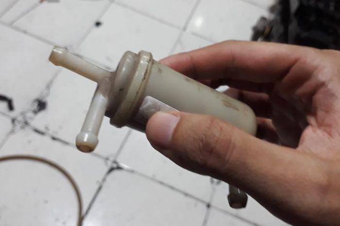 Filter bensin KTM duke, ganti tiap kelipatan 15 ribu Km