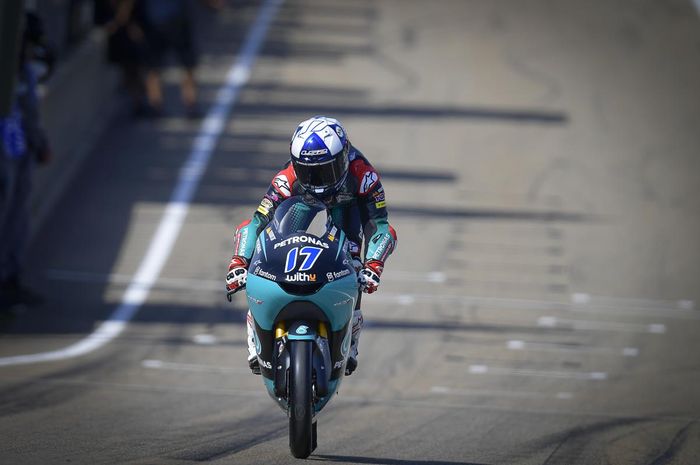 John McPhee masih kokoh berada di posisi pertama usai melakoni sesi FP2 Moto3 Jerman 2021, Jumat (18/06/2021).