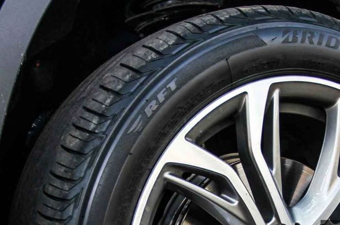 Ilustrasi ban jenis Run Flat Tire (RFT) keluaran Bridgestone