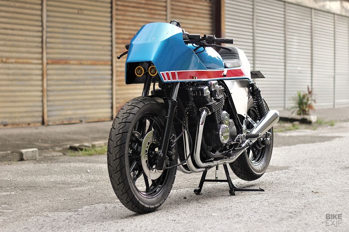 Honda CBX750 Police bergaya cafe racer 