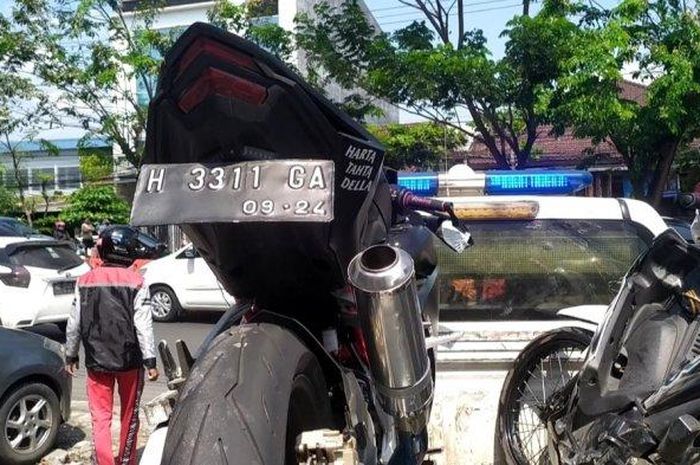 Honda CBR250RR yang terlibat kecelakaan di Semarang