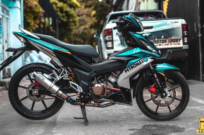 Modifikasi Honda Supra GTR 150 