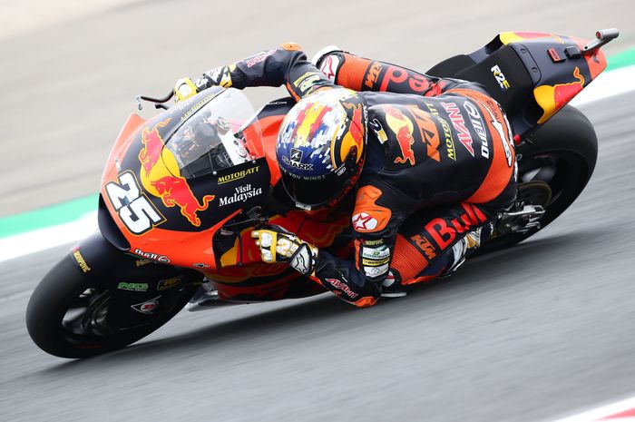 Raul Fernandez memimpin Remy Gardner untuk kembali mempersembahkan hasil kualifikasi 1-2 untuk Red Bull KTM Ajo di sesi kualifikasi Moto2 Belanda 2021.