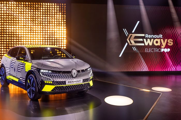 Renault Megane E-Tech prototipe pada acara Renault eWays Electropop.