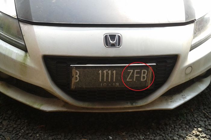 Ilustrasi tiga huruf akhir pelat nomor bisa menunjukan jenis mobil
