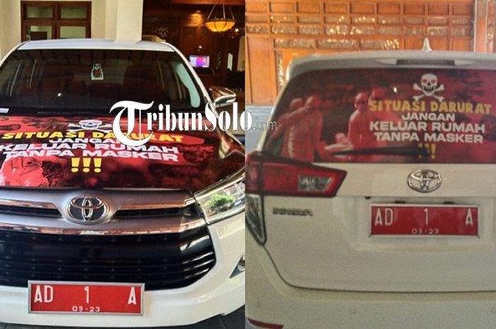 Stiker tengkorak mata merah tertempel di Toyota Kijang Innova dinas milik Wali Kota Solo, Gibran Rakabuming Raka