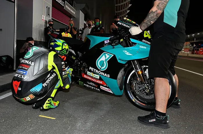 Valentino Rossi bimbang tentukan karirnya di MotoGP untuk musim depan