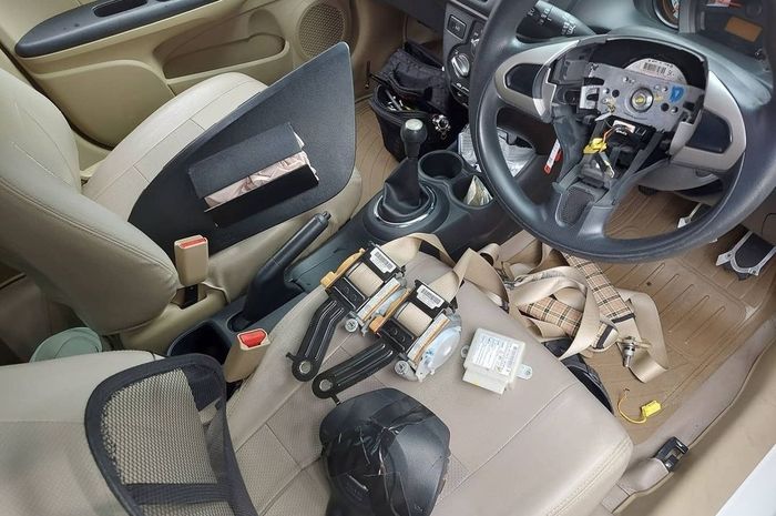 Ilustrasi Perbaikan Airbag Honda Brio