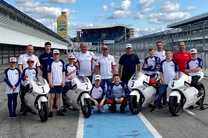 Program pelatihan milik Stefan Bradl