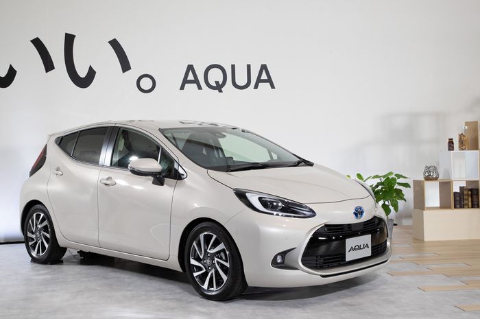 Toyota Aqua meluncur di Jepang (19/7).