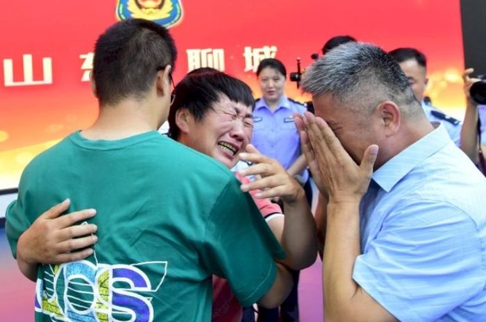 Setelah 24 tahun, Guo akhirnya bertemu anaknya Xinzhen