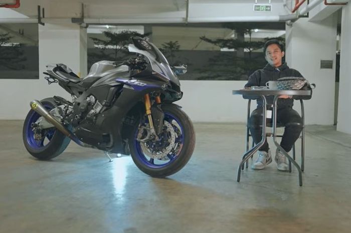 Doni Salmanan sebelum melelang Yamaha R1M