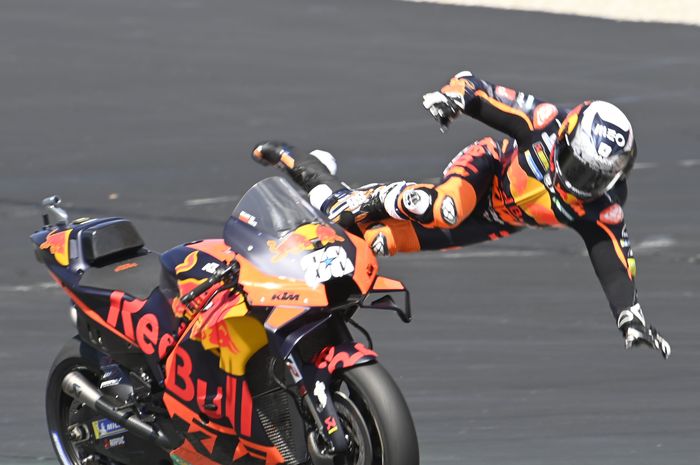 Miguel Oliveira crash di FP1 MotoGP Styria 2021