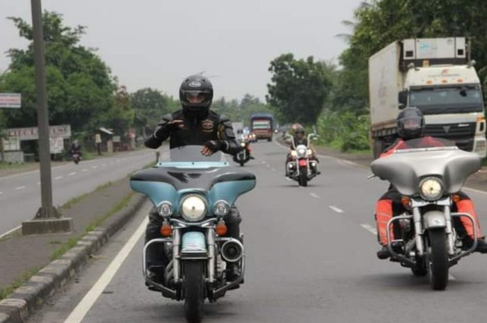 Komunitas Harley-Davidson Pilotos MC