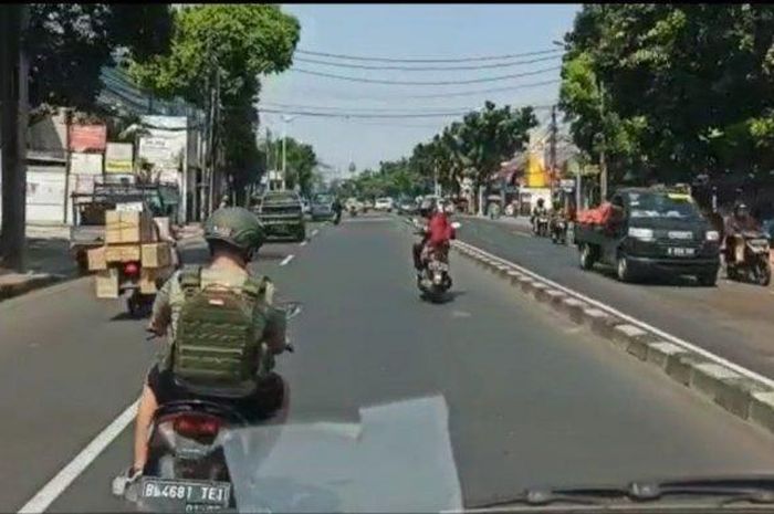 Oknum anggota TNI menghalangi laju ambulans