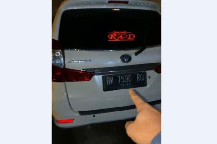 Rekaman video Toyota Avanza disebut berada di gudang mobil curian kawasan Medan Kota