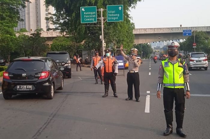 Taksi online sudah bebas ganjil genap di Jakarta