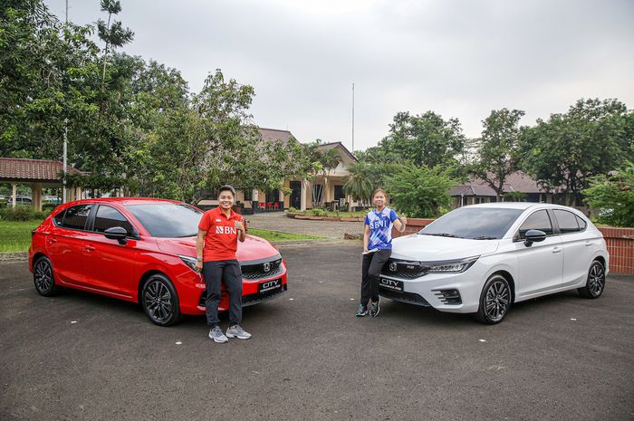 Atlet bulutangkis peraih emas Olimpiade 2020 Greysia Polii dan Apriyani Rahayu dapat hadiah Honda City Hatchback RS 