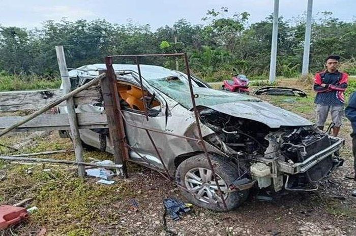 Kondisi Suzuki Ertiga yang terlibat kecelakaan parah