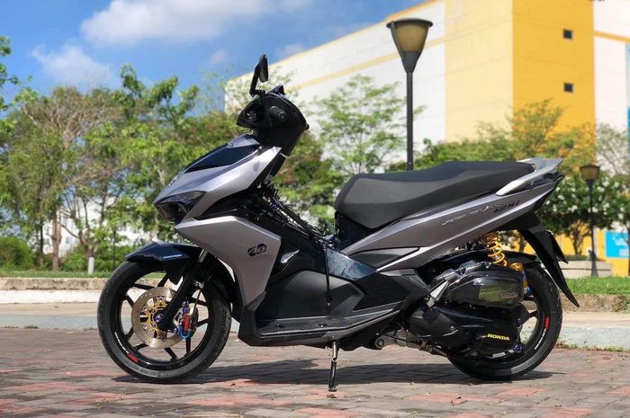 Modifikasi Honda Air Blade 125