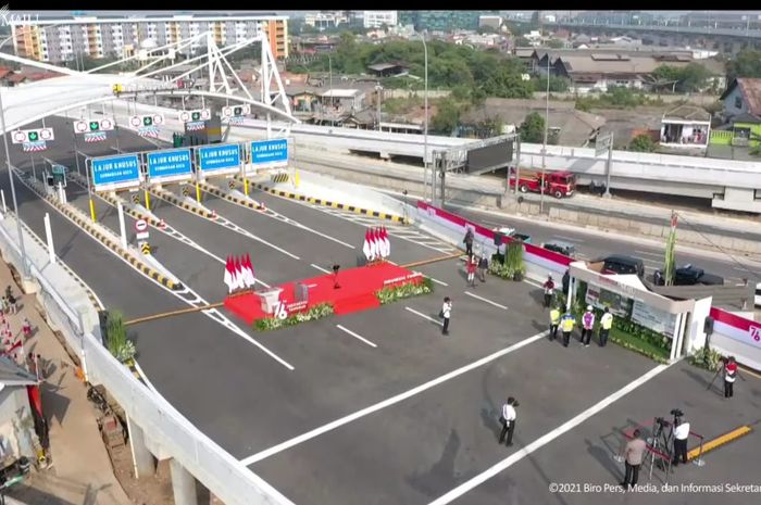 Ruas jalan tol Kelapa Gading-Pulo Gebang diresmikan hari ini, Senin (23/08/2021).