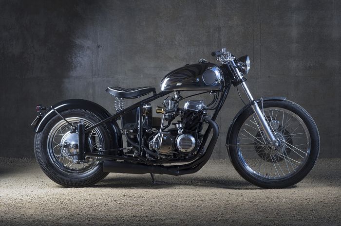 Honda CB750 bobber 