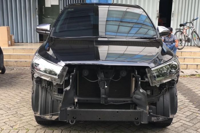 Toyota Kijang Innova Reborn lawas sebelum diupgrade ke Venturer model 2021 di Automania