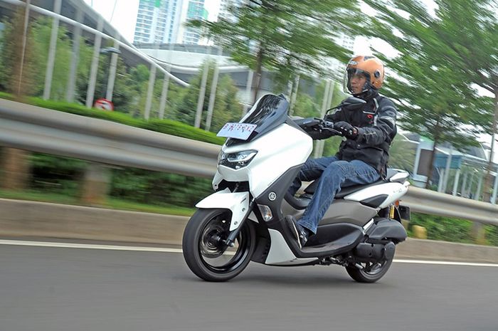 Pengalaman berkendara semakin nyaman dengan Yamaha NMAX 155.