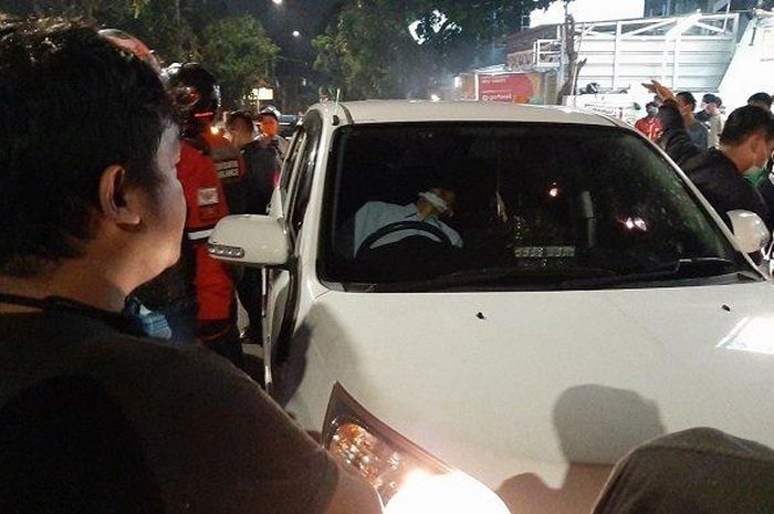 Pengemudi Daihatsu Terios meninggal di balik kemudi di Jl Duren Tiga Raya, Pancoran, Jakarta Selatan