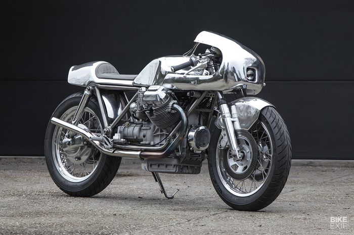Moto Guzzi 1000 SP cafe racer 