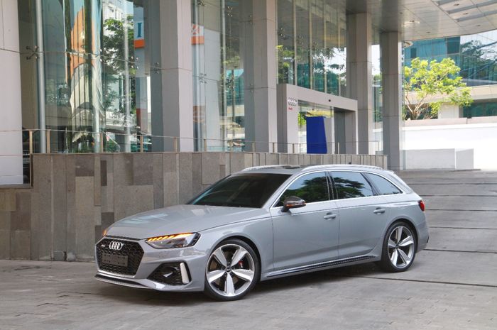 New Audi RS4 Avant resmi dijual di Indonesia