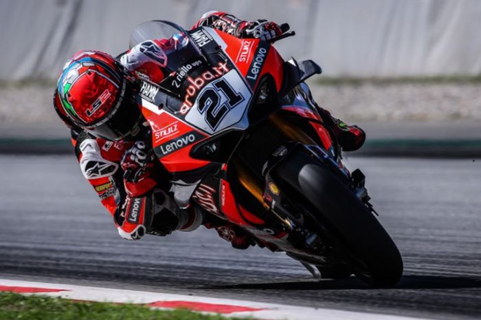 Michael Ruben Rinaldi menang race 2 WorldSBK Catalunya 2021