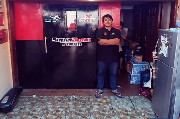 Richi Tedy owner Motori Rumahnya Bikers