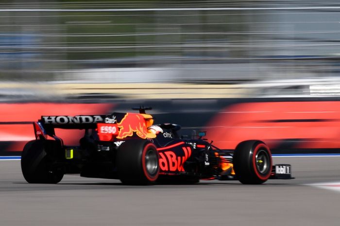 Max Verstappen kena penalti di F1 Rusia 2021