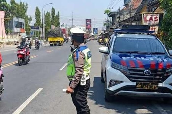 Polisi sudah terjunkan mobil INCAR untuk patroli di jalanan Kabupaten Gresik, Jawa Timur.