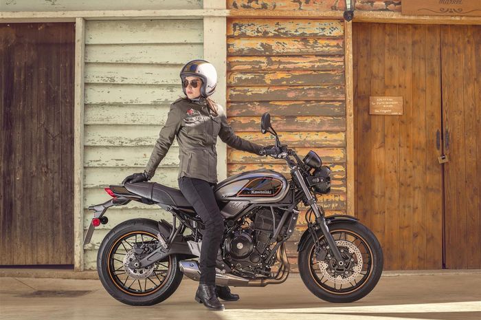 Motor gede bergaya retro Kawasaki Z650RS resmi dirilis