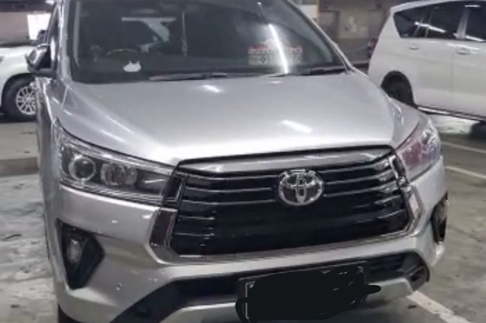Toyota Innova Reborn lawas diubah model facelift
