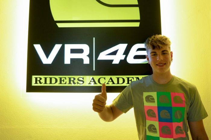 Alberto Surra resmi jadi member VR46 Riders Academy