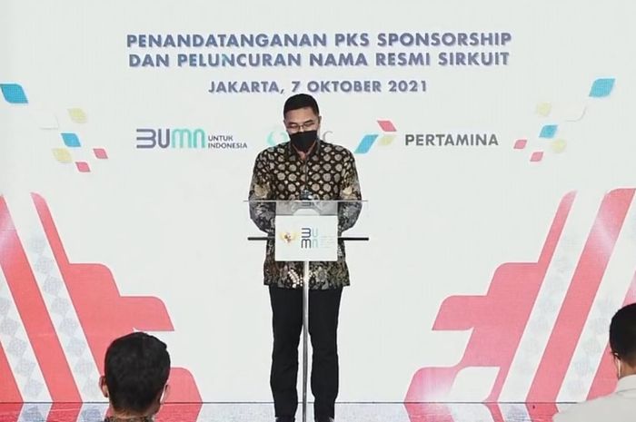 Abdulbar M. Mansoer saat menjalani konrensi pers penamaan sirkuit Mandalika jelang WSBK Indonesia. 